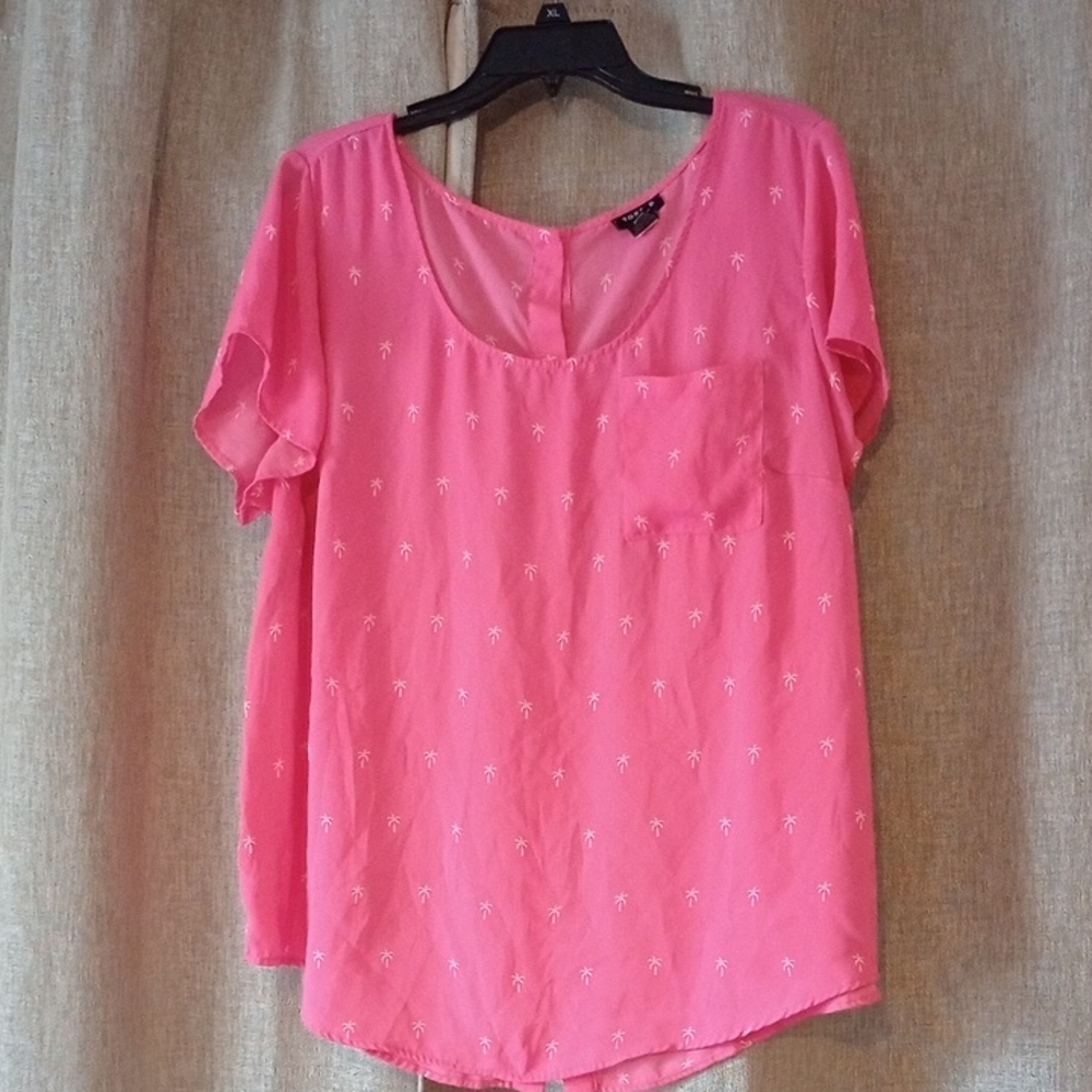 Women’s Pink Short-Sleeve‎ Pocket Blouse